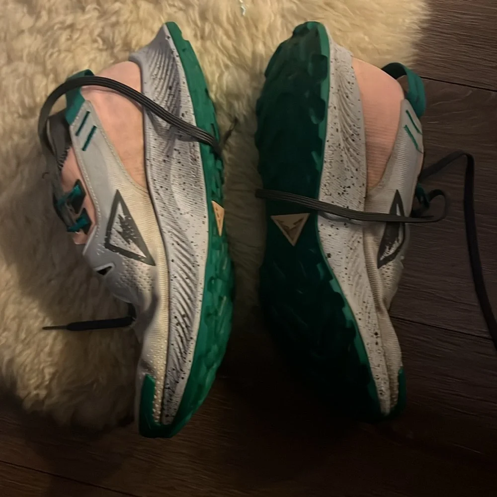 EUC Nike Pegasus Trail 2 - Women’s - Picture 7 of 7